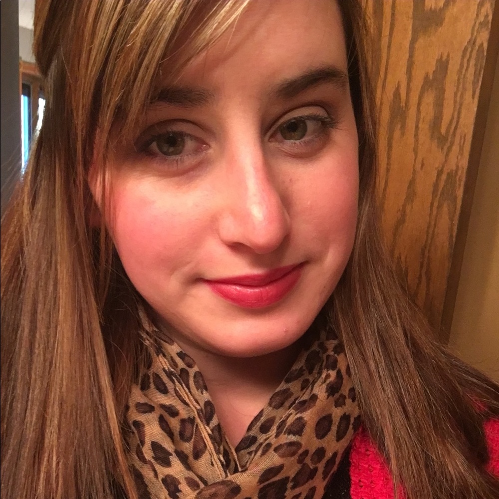 Meet your Posher, Amy